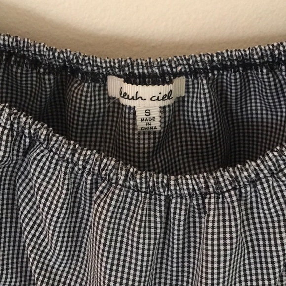 Off the shoulder top - Picture 3 of 4